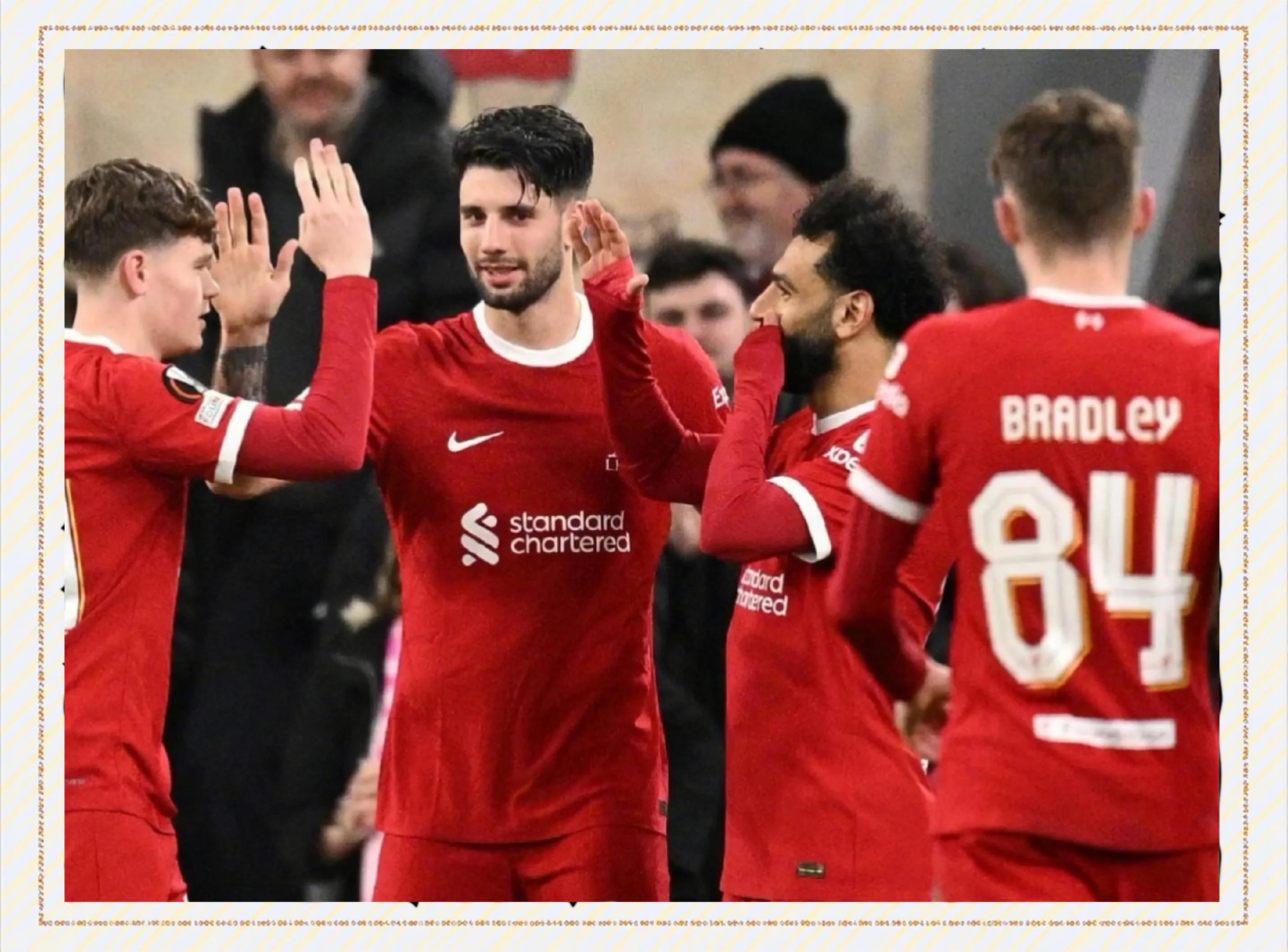 包含AC米兰-小胜马赛提前晋级欧联杯淘汰赛的词条