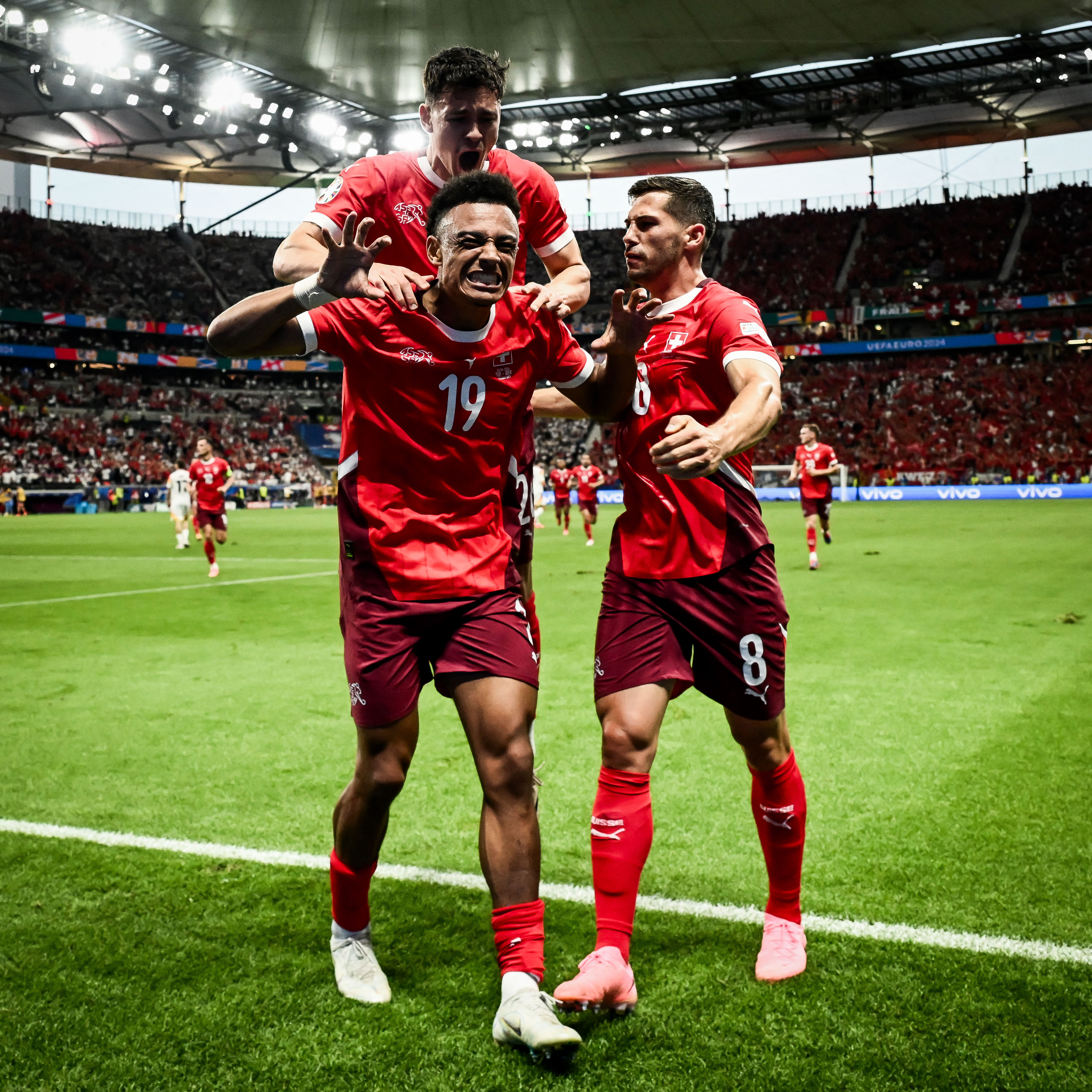 关于柏林赫塔力挫对手，向着欧冠资格大步前进的信息